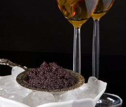Dégustation du Caviar: Comment servir et manger le Caviar ?